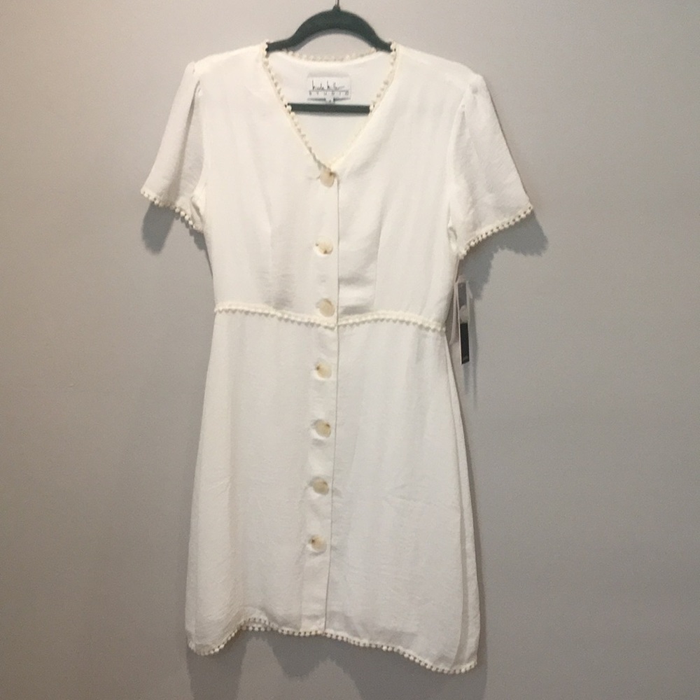 Ivory Nicole Miller Studio button down dress Size 4.